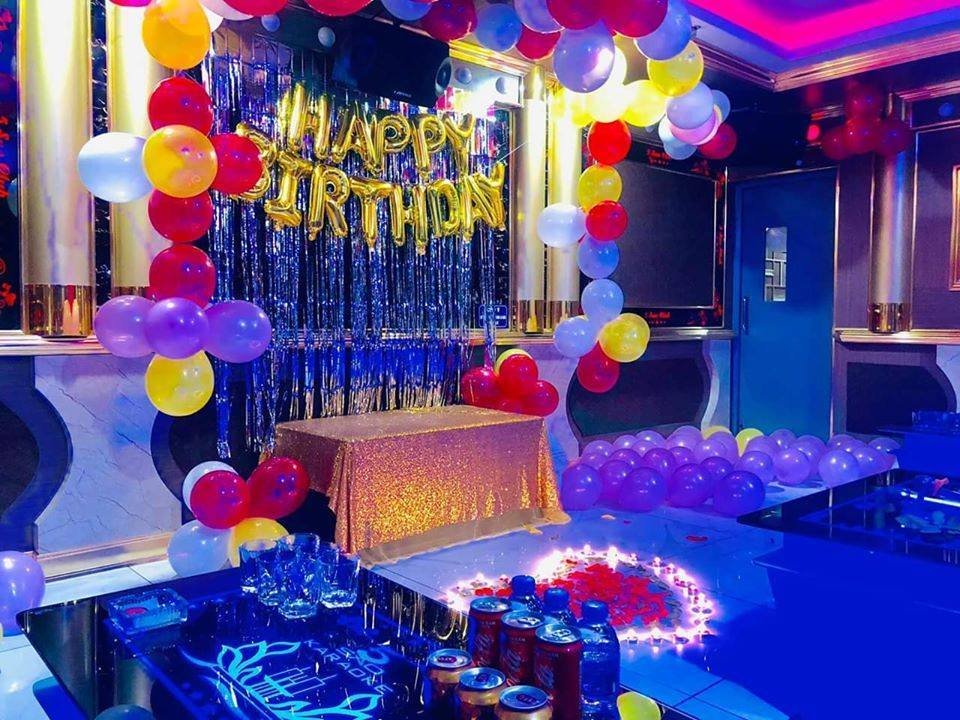 PHÒNG VIP – ĐA ĐẠNG KÍCH THƯỚC PHÒNG HÁT